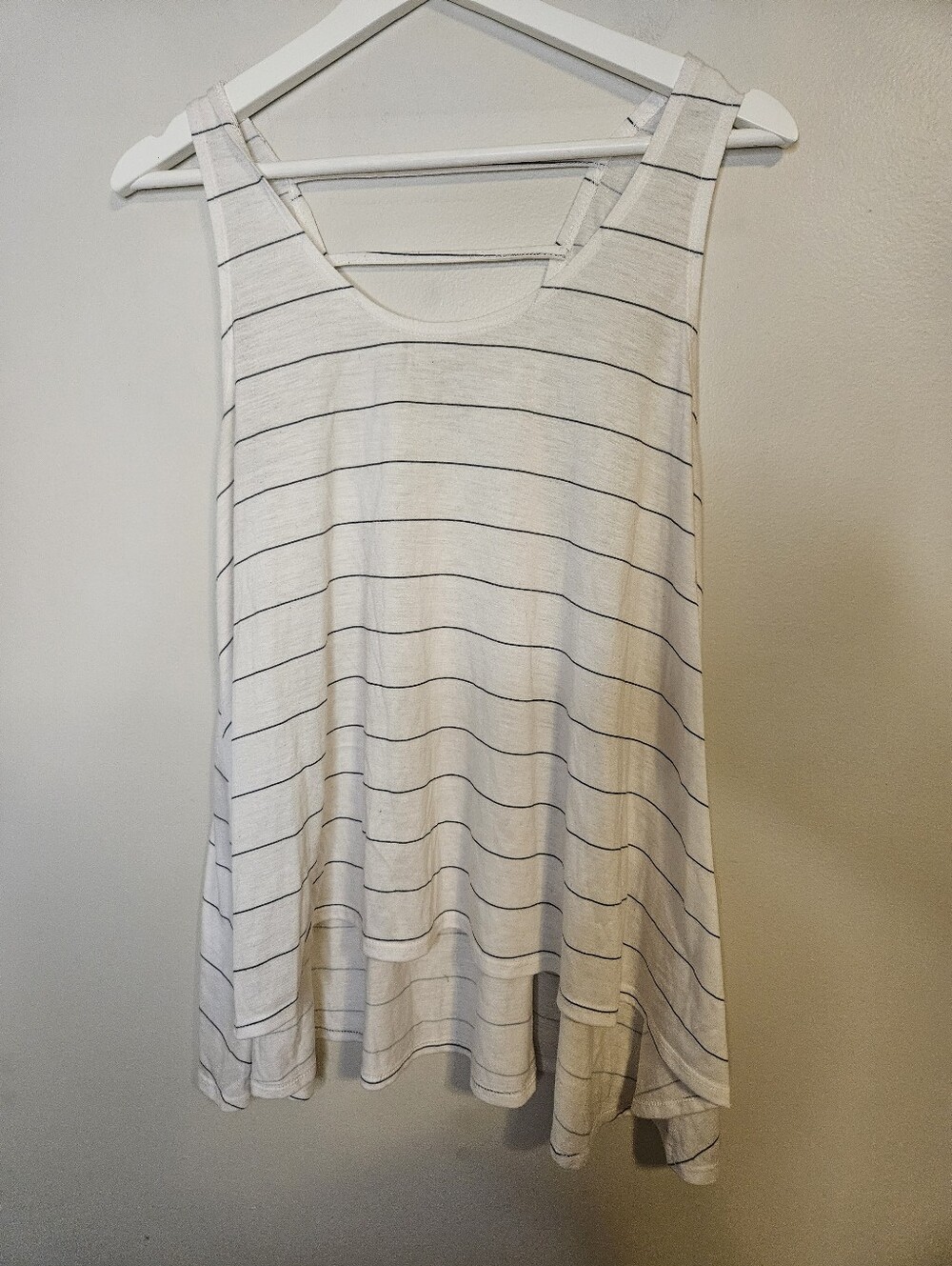 Awake Women's Striped Scoop Neck Tank Top White Black Summer Lightweight Flowy